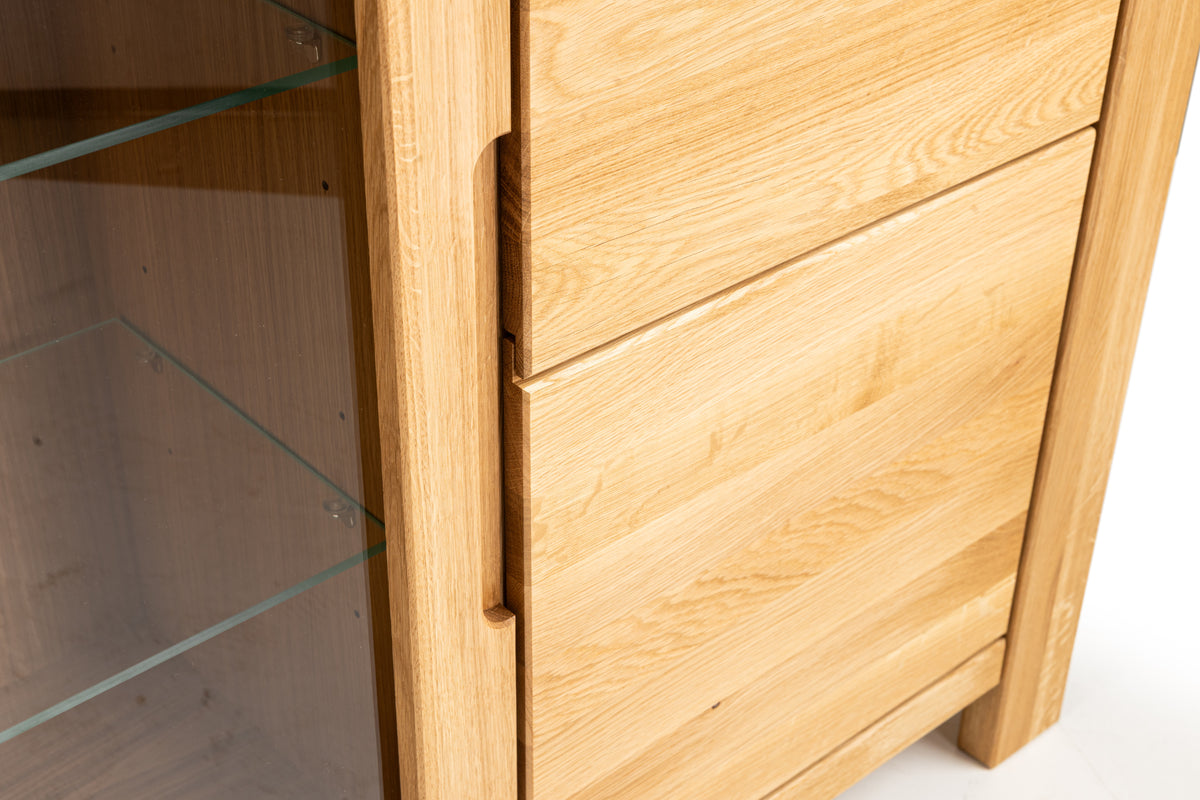 Oak Cabinet "Cichy Kąt"