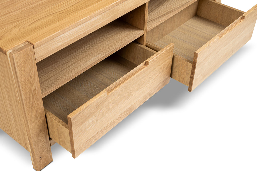 Oak TV Unit "Spokój Drewna"