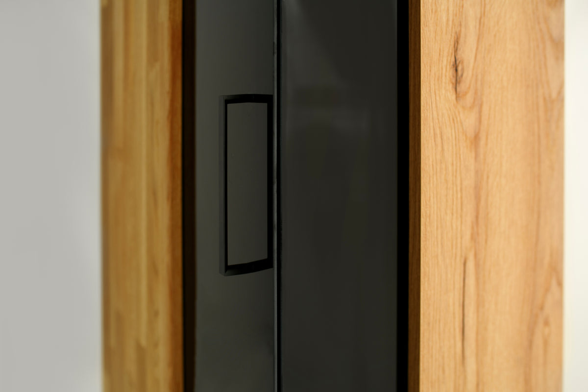 Oak Display Cabinet "Smukła Wieża"